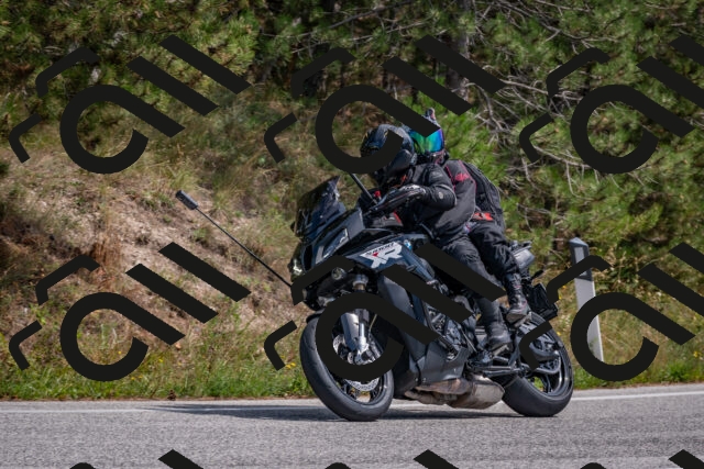 202509071328-DSC_9582_c4_