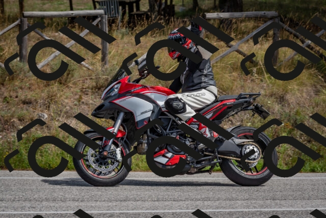 202509071328-DSC_9593_c4_