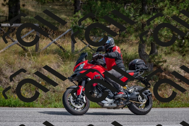 202509071328-DSC_9605_c4_