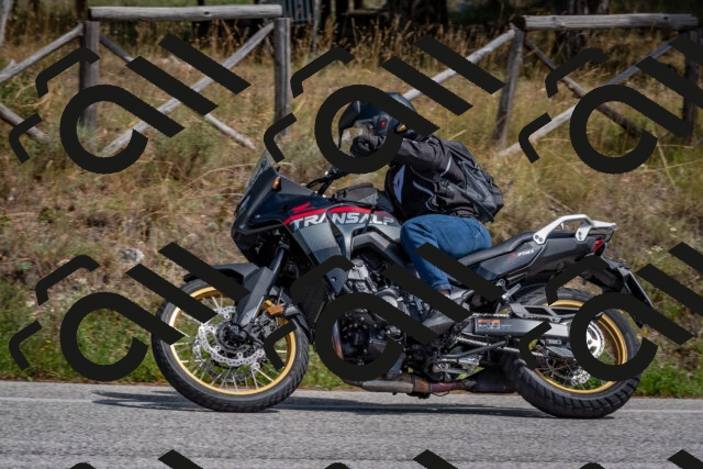 202509071344-DSC_9747_c4_