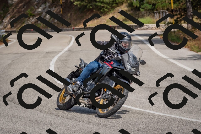 202509071345-DSC_9775_c4_