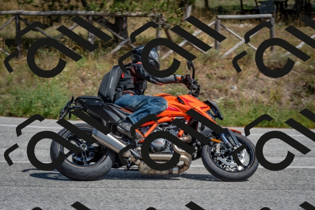 202509071357-DSC_9909_c4_