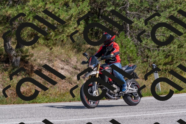 202509071425-DSC_0076_c4_