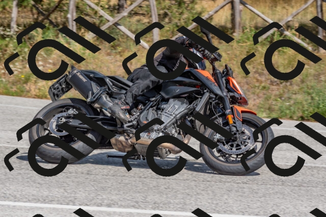 202509071430-DSC_0141_c4_