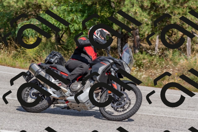 202509071430-DSC_0144_c4_