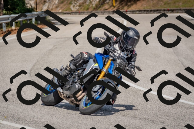 202509071431-DSC_0146_c4_