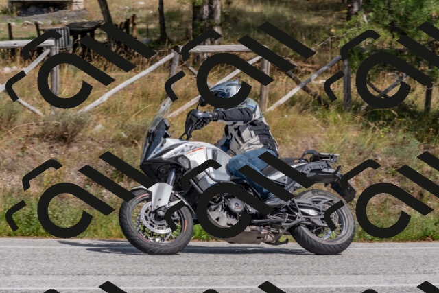 202509071450-DSC_0246_c4_