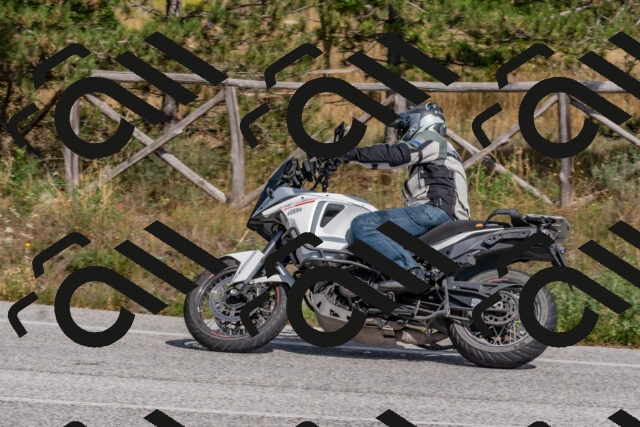 202509071450-DSC_0247_c4_