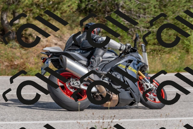 202509071503-DSC_0326_c4_