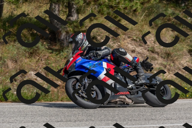 202509071507-DSC_0391_c4_