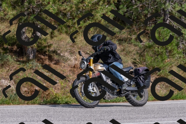 202509071514-DSC_0492_c4_