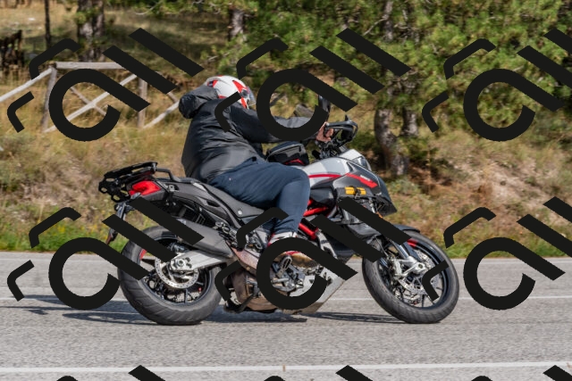 202509071515-DSC_0503_c4_