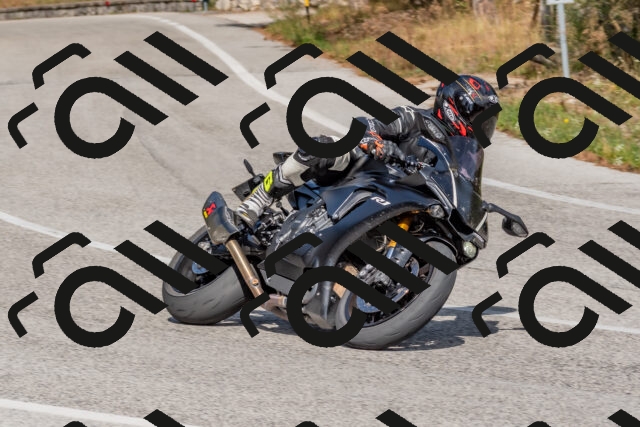 202509071518-DSC_0526_c4_