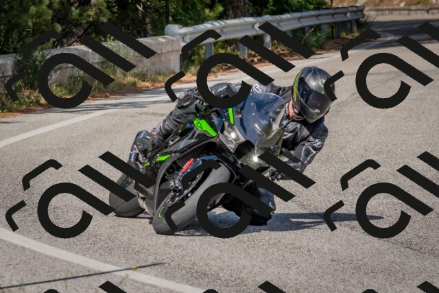 202509071530-DSC_0651_c4_