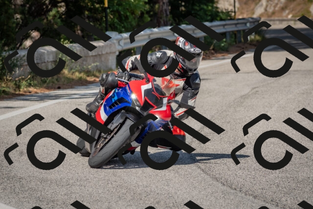 202509071540-DSC_0740_c4_