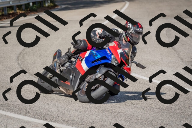 202509071540-DSC_0741_c4_