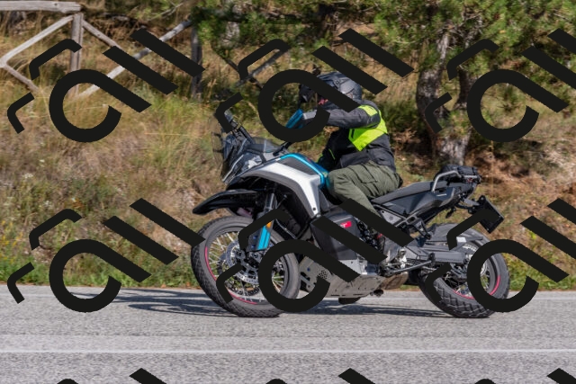 202509071541-DSC_0751_c4_