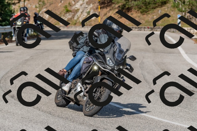 202509071542-DSC_0771_c4_