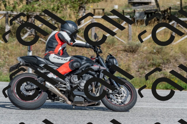 202509071543-DSC_0801_c4_