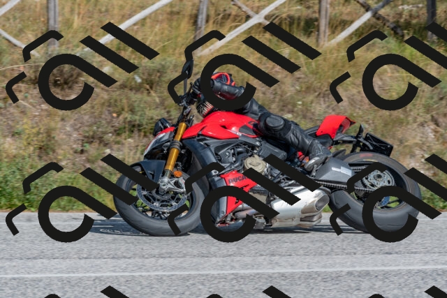 202509071544-DSC_0810_c4_