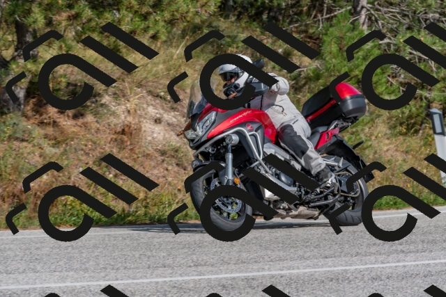 202509071551-DSC_0900_c4_