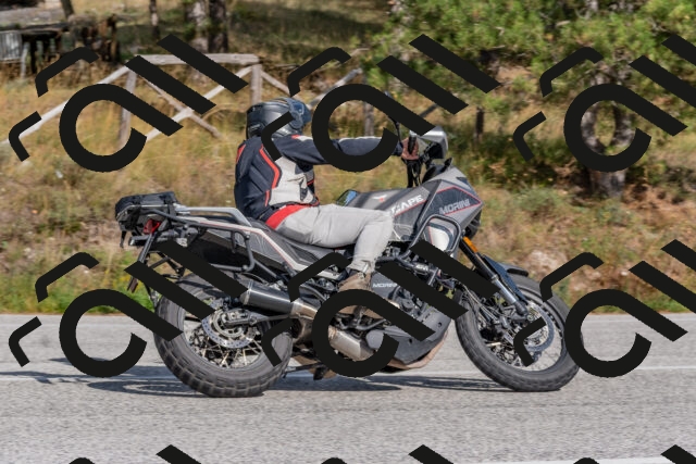 202509071556-DSC_0949_c4_