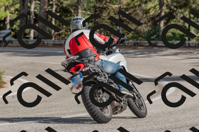 202509071556-DSC_0952_c4_