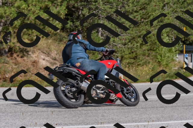 202509071558-DSC_0961_c4_