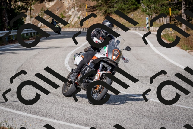 202509071608-DSC_1010_c4_