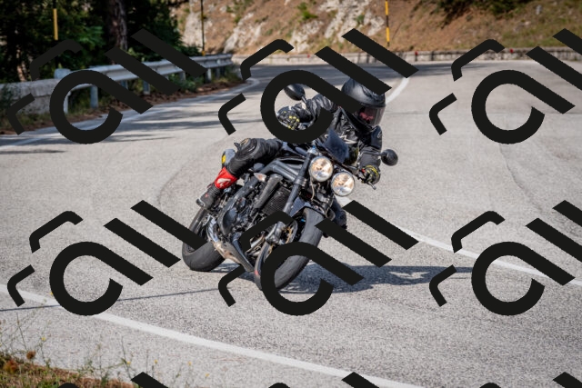 202509071609-DSC_1037_c4_