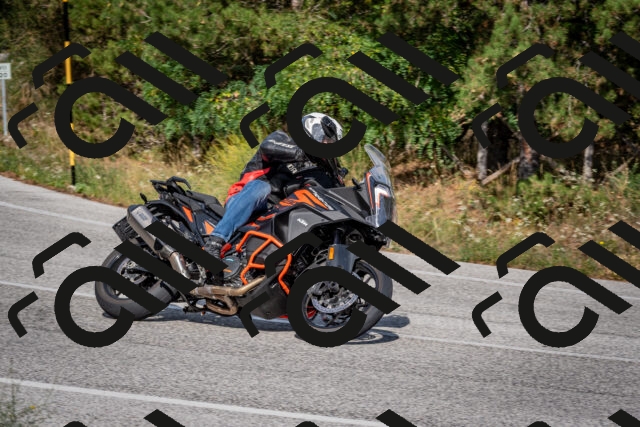 202509071609-DSC_1047_c4_