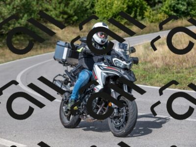 202509071207-M01_4597_m1_