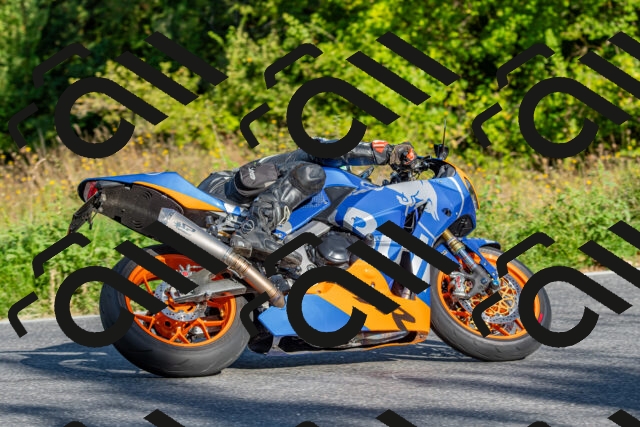 20250906092209-R01_4640_r1