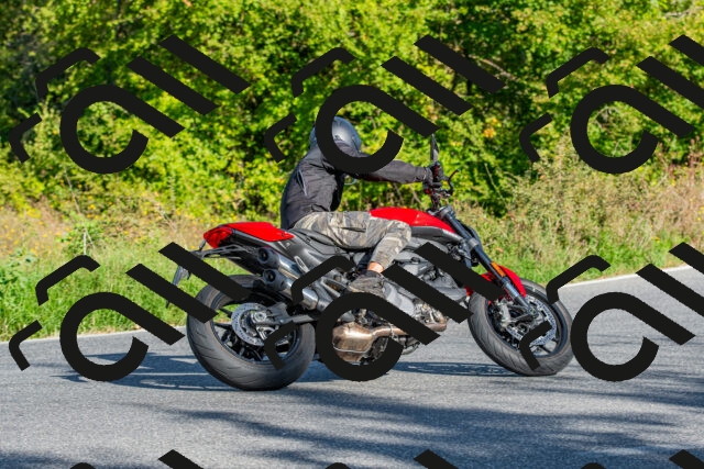 20250906093150-R01_4676_r1