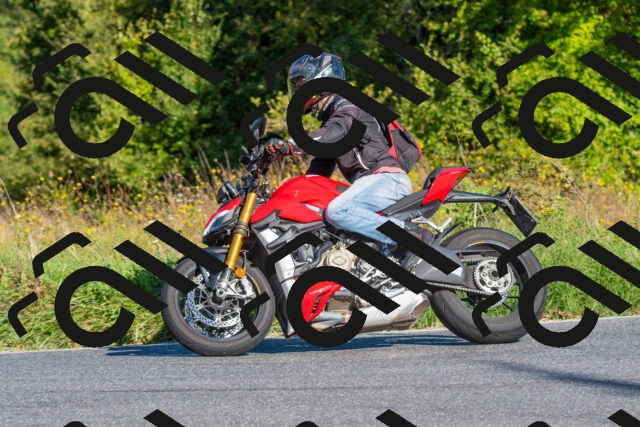 20250906093441-R01_4686_r1