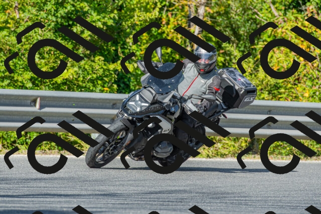 20250906102519-R01_4893_r1