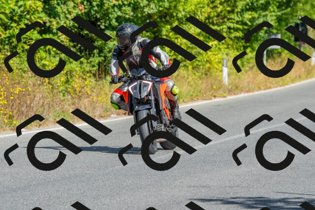 20250906103053-R01_4978_r1