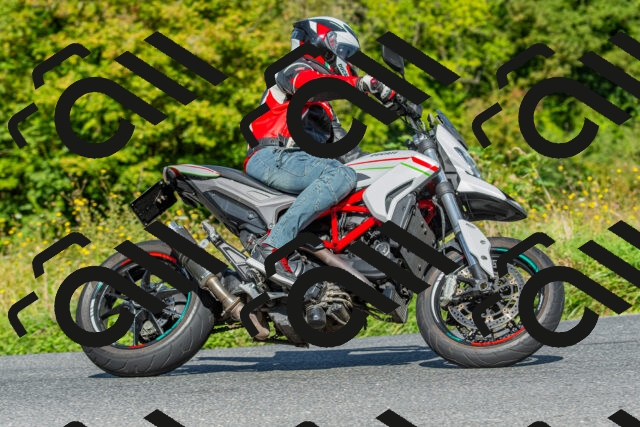 20250906103701-R01_5054_r1