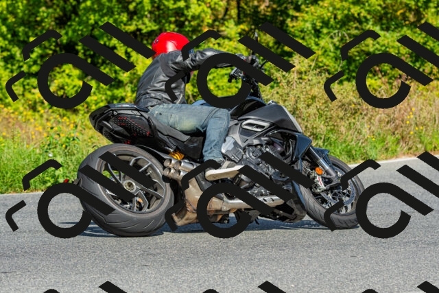 20250906110110-R01_5270_r1