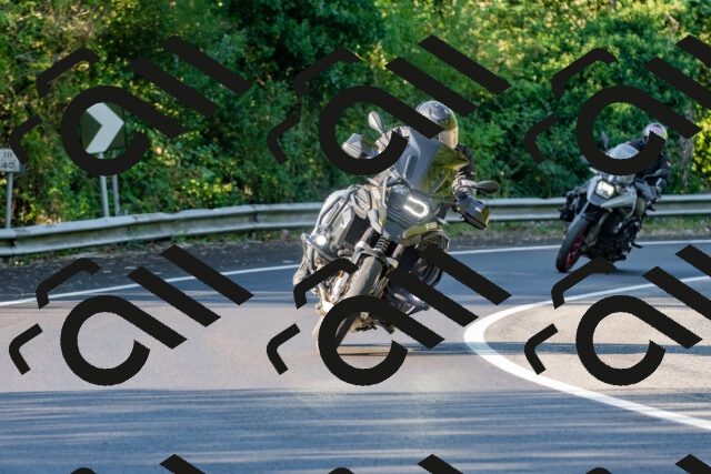 20250906085102_-R020473_r2