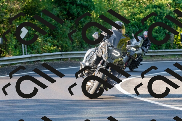 20250906085102_-R020474_r2