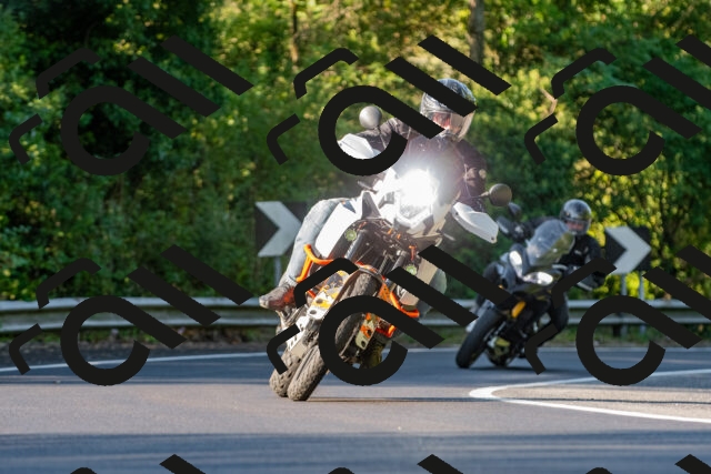 20250906090359_-R020491_r2