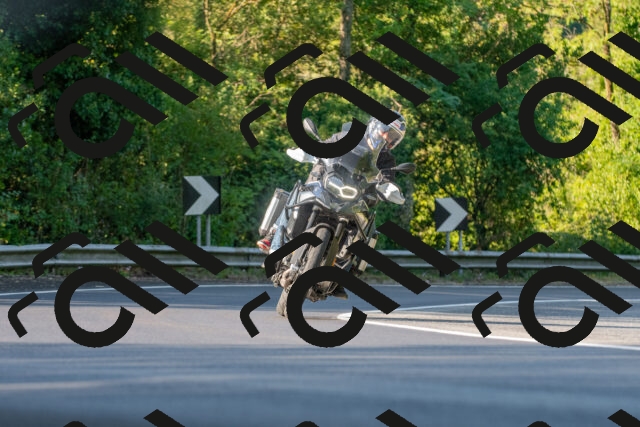 20250906090543_-R020504_r2