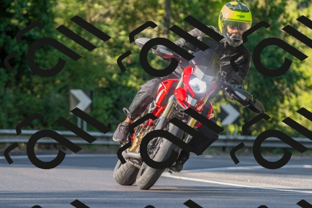 20250906091744_-R020542_r2