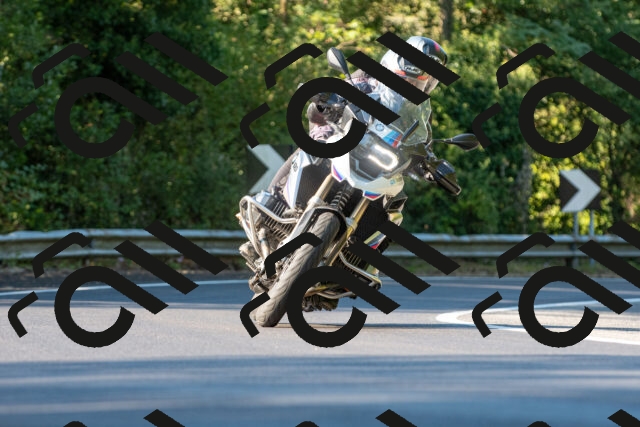 20250906093443_-R020601_r2