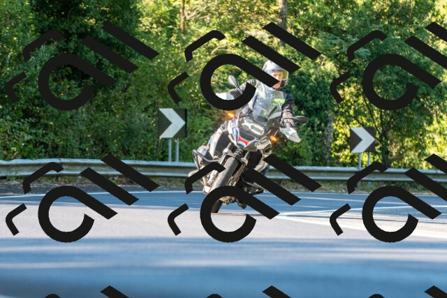 20250906093527_-R020605_r2