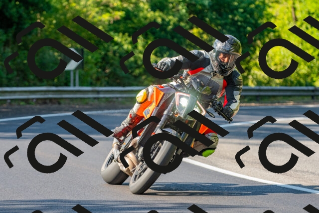 20250906095801_-R020712_r2