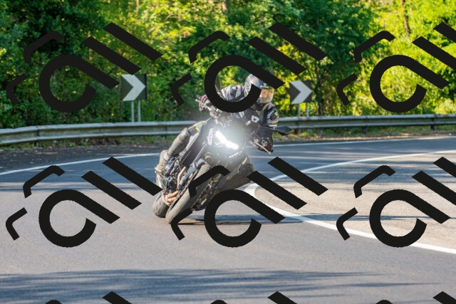 20250906095842_-R020717_r2