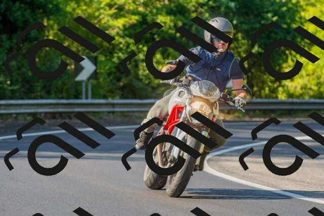 20250906100735_-R020727_r2