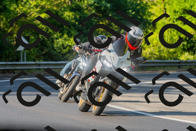 20250906100743_-R020733_r2